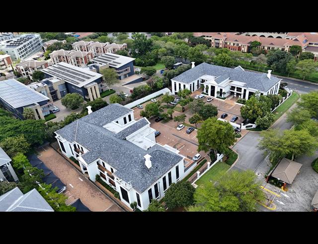 4,076M² OFFICE FOR SALE IN BRYANSTON